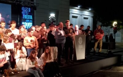 EL DEPORTE LOCAL TUVO SU GRAN FIESTA FRENTE AL PALACIO MUNICIPAL: BRIZA MORENA FLORES Y SANTIAGO MADROÑAL, REVELACIÓN Y CONSAGRACIÓN DE ORO