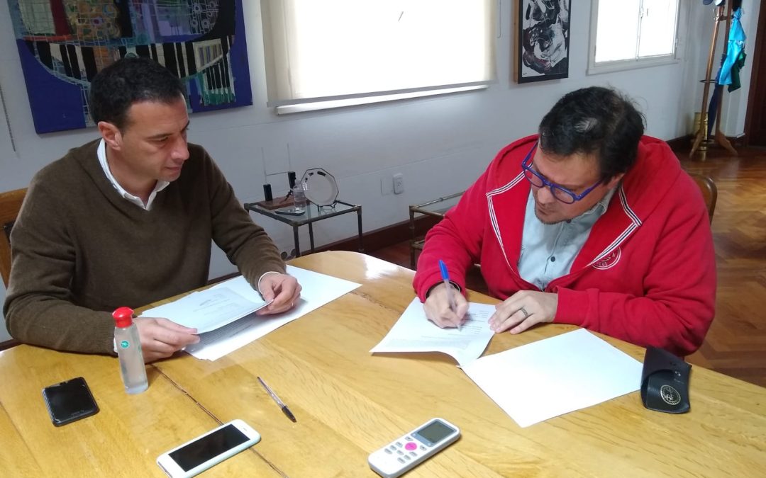 EL MUNICIPIO Y ACCEDA FIRMARON UN CONVENIO PARA CAPACITAR AL PERSONAL DE SALUD MUNICIPAL EN EL USO TERAPÉUTICO DEL CANNABIS MEDICINAL