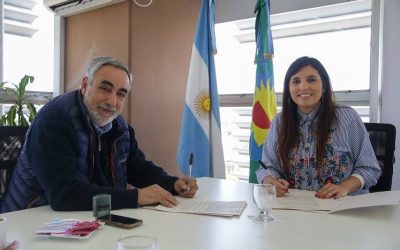 EL INTENDENTE FERNÁNDEZ FIRMÓ ESTA MAÑANA (JUEVES) CON LA MINISTRA DE AMBIENTE BONAERENSE, DANIELA VILAR, UN CONVENIO PARA LA COMPRA DE EQUIPAMIENTO