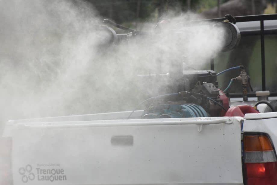 SE RETOMÓ HOY (LUNES) Y SEGUIRÁ MAÑANA (MARTES) LA FUMIGACIÓN CONTRA LOS MOSQUITOS ENTRE LAS CUATRO PLAZAS DE LA CIUDAD