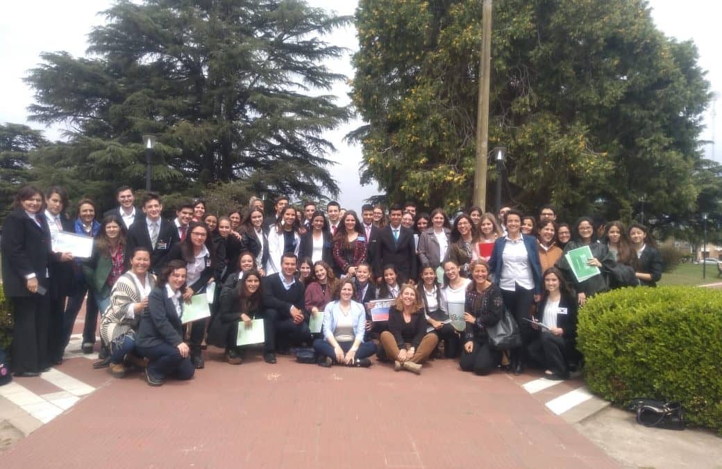 PASO LA ETAPA DISTRITAL Y AHORA EL MARTES SE REALIZARA LA PRECUMBRE DE LA EXPERIENCIA G20 SIMULACIÓN ESTUDIANTIL