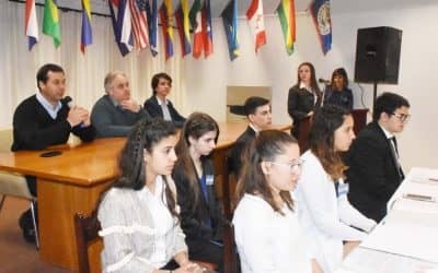 ALUMNOS DE NIVEL SECUNDARIO PARTICIPAN DEL G20 SIMULACIÓN ESTUDIANTIL Y REPRESENTAN LOS INTERESES DE 19 PAÍSES