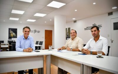 GESTIONES EN LA PLATA: EL INTENDENTE SE REUNIÓ CON EL MINISTRO GABRIEL KATOPODIS Y FUNCIONARIOS PROVINCIALES POR OBRAS, SALUD Y AMBIENTE