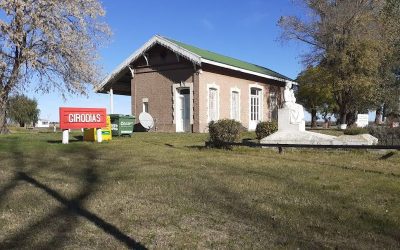 ACTO OFICIAL, RECORRIDO GUIADO POR LOS PUNTOS DE INTERÉS, HOMENAJE AL POETA «RINA» ROSSI Y UNA PEÑA PARA CELEBRAR EL 111º ANIVERSARIO DE GIRODÍAS