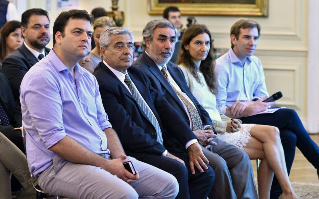 Fernández y Ferreyra en la presentación del programa Municipio Abierto