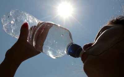 RECOMENDACIONES PARA PREVENIR EL GOLPE DE CALOR ANTE LAS ALTAS TEMPERATURAS QUE SE ESTÁN REGISTRANDO EN LOS ÚLTIMOS DÍAS