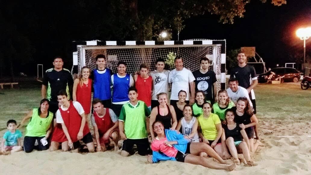 «Los Tutti» son los campeones de Handball Beach