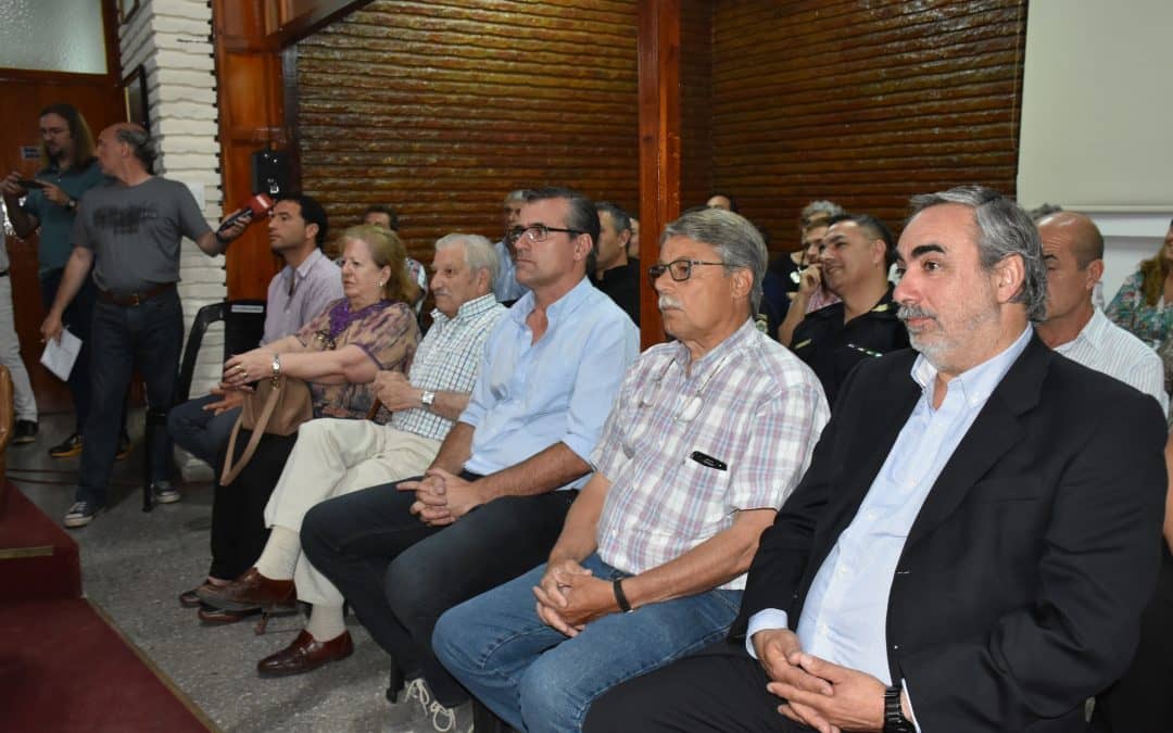 Fernández participó de la ceremonia de jura y asunción de los concejales