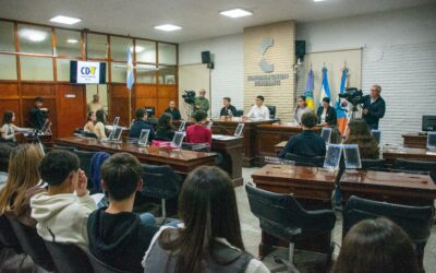 CONCEJO DELIBERANTE JUVENIL 2026: EL INTENDENTE FRANCISCO RECOULAT DESTACÓ EL COMPROMISO DE LOS JÓVENES Y LOS ALENTÓ A SEGUIR PARTICIPANDO