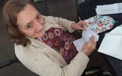 RESIDENTES DEL HOGAR CASTELLA RECIBIERON NUMEROSAS CARTAS CON MENSAJES DE BUENOS AUGURIOS, HISTORIAS Y RECUERDOS, PARA CELEBRAR LA NAVIDAD