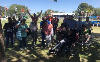 LOS RESIDENTES DEL HOGAR CUMEN CHE VISITARON HOY (SÁBADO) LA EXPO RURAL Y COMPARTIERON UNA LINDA JORNADA AL AIRE LIBRE
