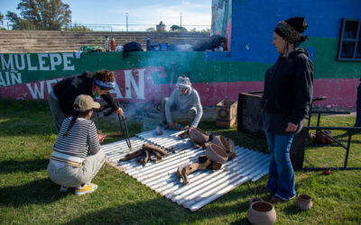 SE REALIZÓ UNA HORNEADA COLECTIVA DE PIEZAS DE CERÁMICA ELABORADAS A PARTIR DE FRAGMENTOS ARQUEOLÓGICOS