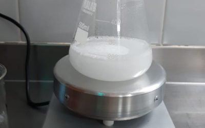 COVID-19: EL INTENDENTE FERNÁNDEZ ANUNCIÓ QUE COMENZÓ LA FABRICACIÓN DE IBUPROFENO SÓDICO EN EL LABORATORIO MUNICIPAL