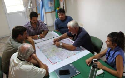 Velázquez se reunió con la Sociedad Rural de 30 de Agosto y empleados de su área