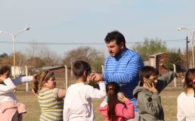 GERMÁN LAURO REALIZÓ UNA JORNADA DE ENTRENAMIENTO CON ALUMNOS DE LA ESCUELA MUNICIPAL DE ATLETISMO DE 30 DE AGOSTO