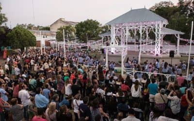 Fernández inauguró la Glorieta y anunció nuevas obras en Educación
