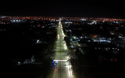LA REMODELACIÓN DEL ACCESO GARCÍA SALINAS YA TIENE TODA LA ILUMINACIÓN LED PEATONAL ENCENDIDA