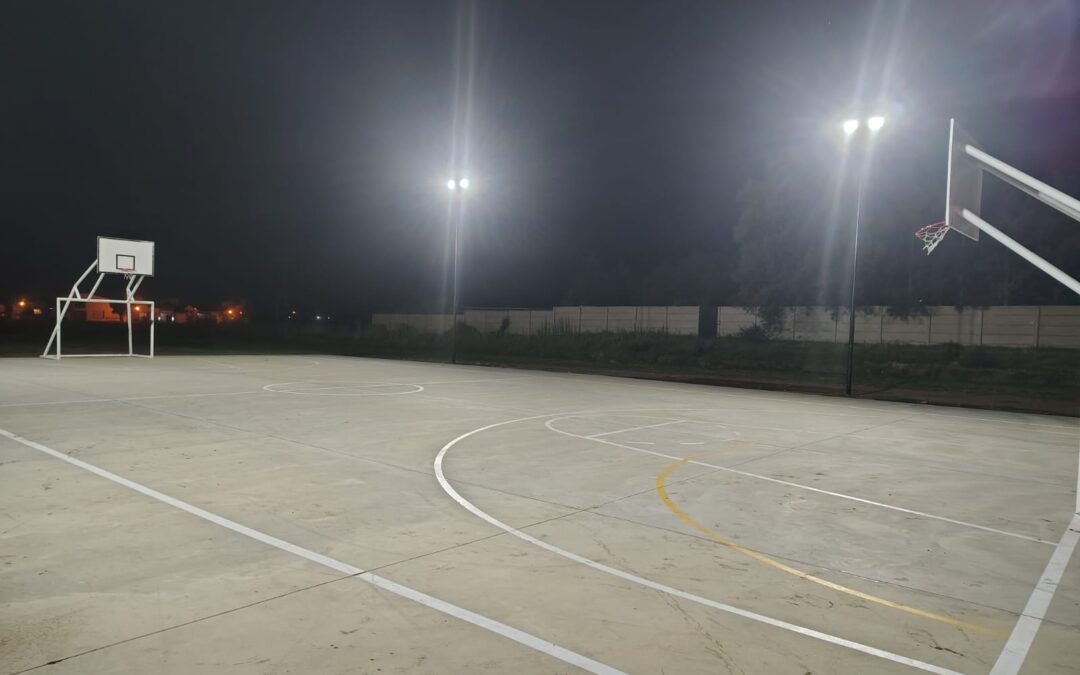 QUEDÓ ILUMINADO EL PLAYÓN MULTIDEPORTIVO DE WYSOCKI Y LEVALLE SUR
