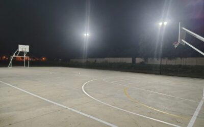 QUEDÓ ILUMINADO EL PLAYÓN MULTIDEPORTIVO DE WYSOCKI Y LEVALLE SUR