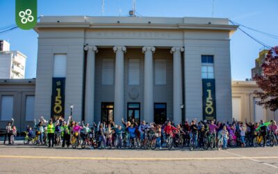 CON GRAN PARTICIPACIÓN DE VECINOS SE REALIZÓ LA JORNADA DE BICITURISMO PARA RECORRER LA CIUDAD EN OTOÑO