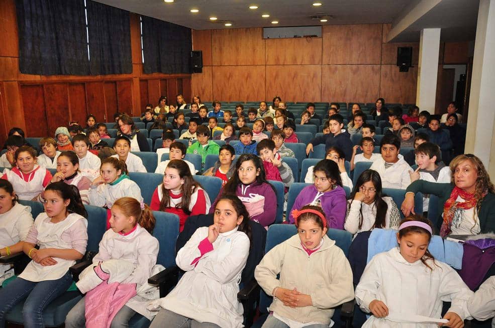 Charlas sobre previsión y educación vial y ferroviaria