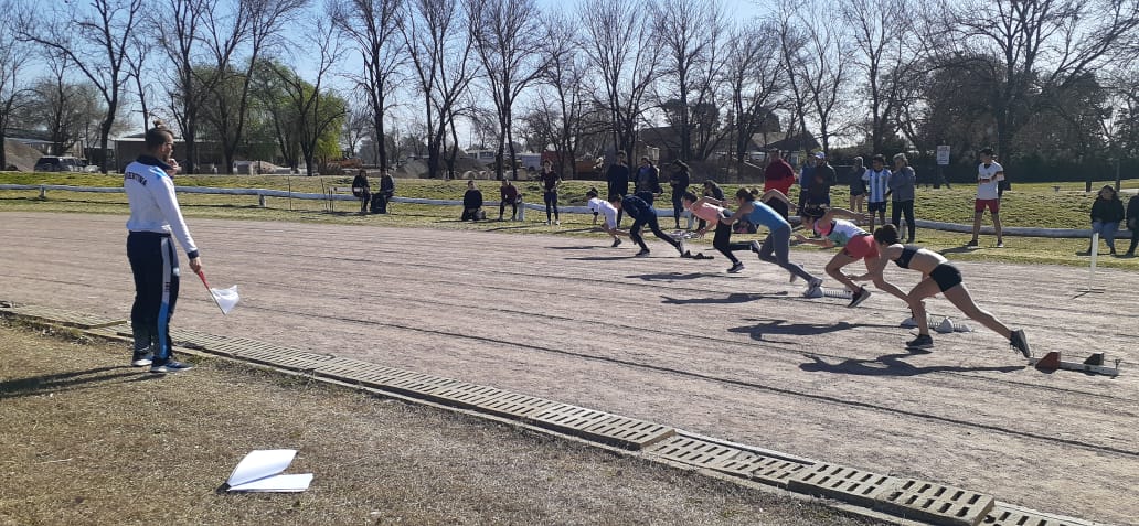 JUEGOS BONAERENSES: TODOS LOS CLASIFICADOS DEL DISTRITO EN ATLETISMO QUE COMPETIRÁN EN LA INSTANCIA PROVINCIAL, EN MAR DEL PLATA