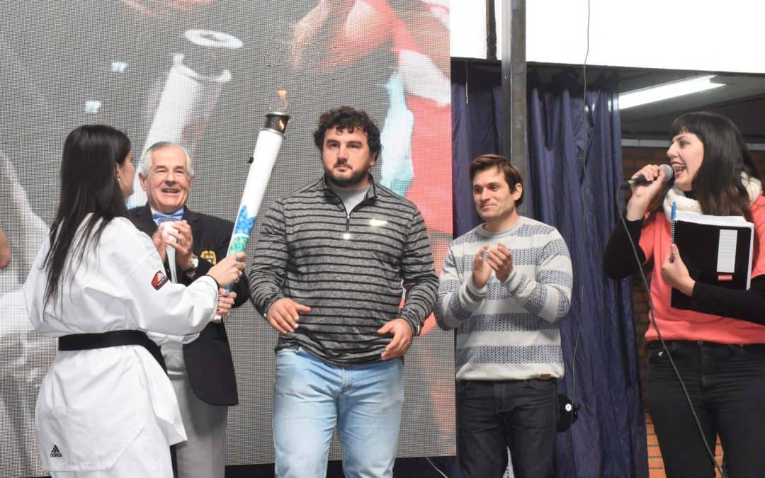 TRENQUE LAUQUEN VIVIÓ UNA TARDE ÚNICA AL CALOR DE LA LLAMA OLÍMPICA