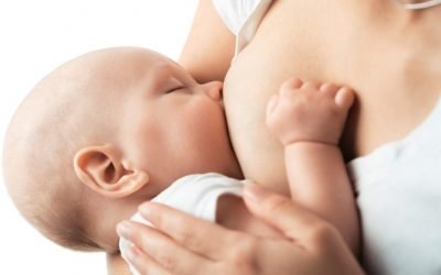 DESDE EL CONSULTORIO DE LACTANCIA QUE FUNCIONA EN EL HOSPITAL Y CON UN EQUIPO DE PROFESIONALES SE TRABAJA PARA CONCIENTIZAR Y ASISTIR A LAS MAMÁS