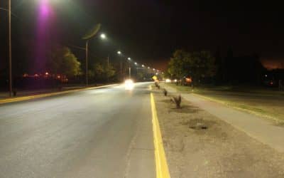 EL ACCESO PADRE DUTRÁ ESTRENÓ LUMINARIAS LED Y CAMBIÓ LA FISONOMÍA DE LA ENTRADA A LA CIUDAD DE TREINTA DE AGOSTO