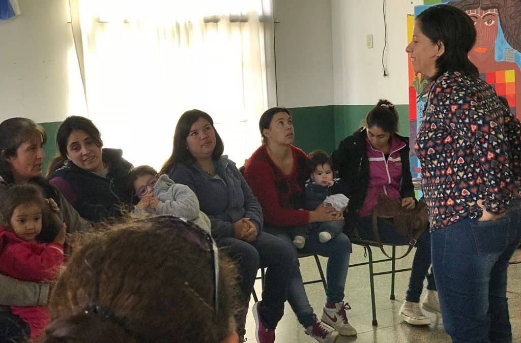 Comenzó la capacitación «madre emprendedora» en escuelas rurales