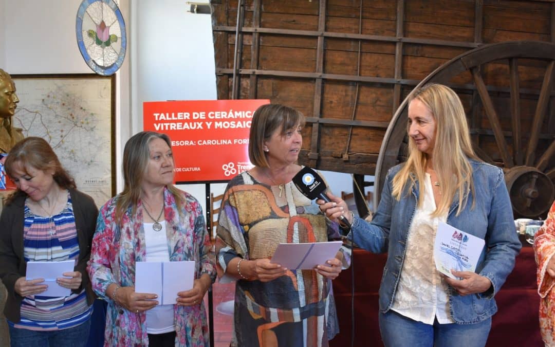 EXPOSICION DE LOS TALLERES DE MANUALIDADES; VITREAUX, CERÁMICA Y MOSAIQUISMO, Y CESTERIA ECOLÓGICA Y DE PAPEL