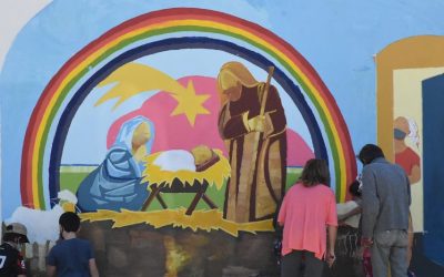 EN CONMEMORACIÓN DE LA FIESTA DE LOS PESEBRES REALIZAN UN MURAL EN LA CAPILLA DE LOURDES CON LA COORDINACIÓN DEL PROFESOR IGNACIO RIBELOTTA