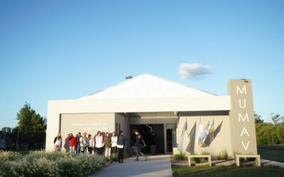 ACTIVIDAD EN EL MUMAV POR EL MES DE LA MUJER: EL PÚBLICO ACOMPAÑÓ LA INAUGURACIÓN DE DOS MUESTRAS Y LA CHARLA DE UNA HISTORIADORA LOCAL