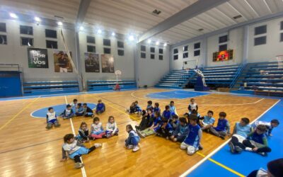 SE REALIZÓ UN ENCUENTRO DE MINIBÁSQUET EN EL POLIDEPORTIVO MUNICIPAL