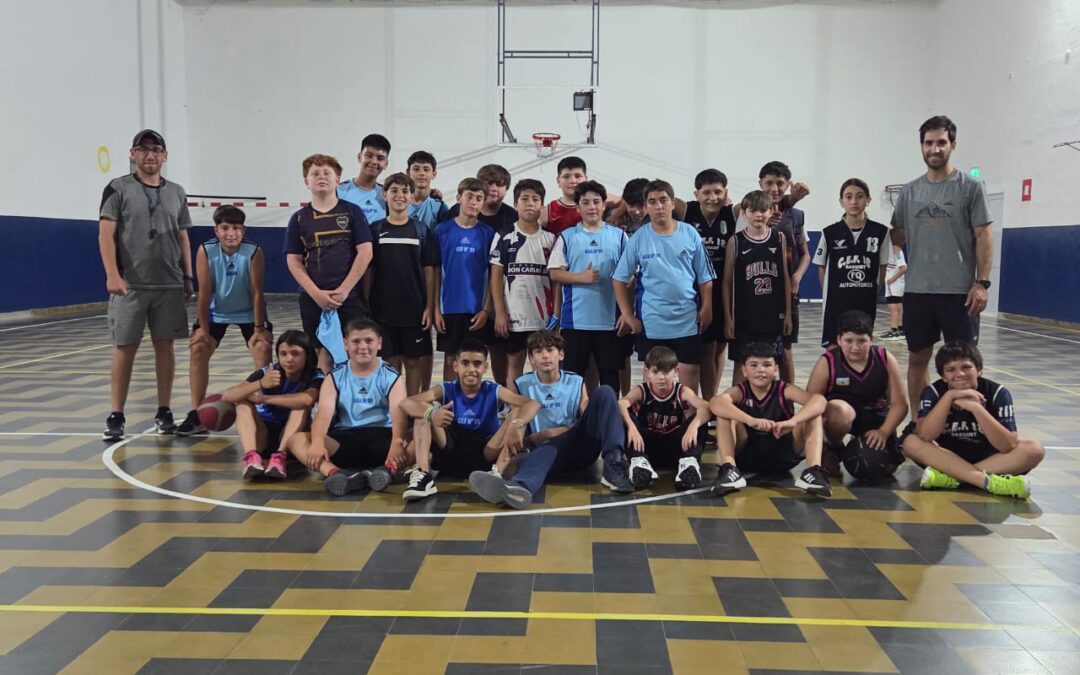 ENCUENTRO DE MINI BÁSQUET EN EL CEF Nº 81 DE 30 DE AGOSTO