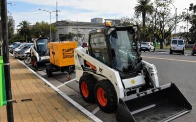LA COMUNA SIGUE INCORPORANDO MAQUINARIA Y EQUIPOS: DOS MINIPALAS CARGADORAS Y UN GRUPO ELECTROGENO