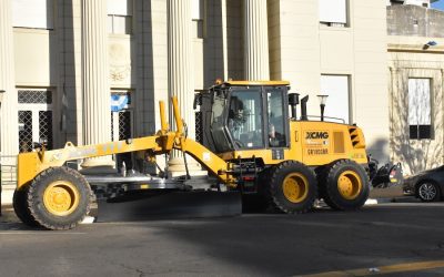 EL MUNICIPIO RECIBIÓ UNA MOTONIVELADORA PARA LA AMPLIACIÓN URBANA, EN UNA INVERSIÓN DE 22 MILLONES DE PESOS