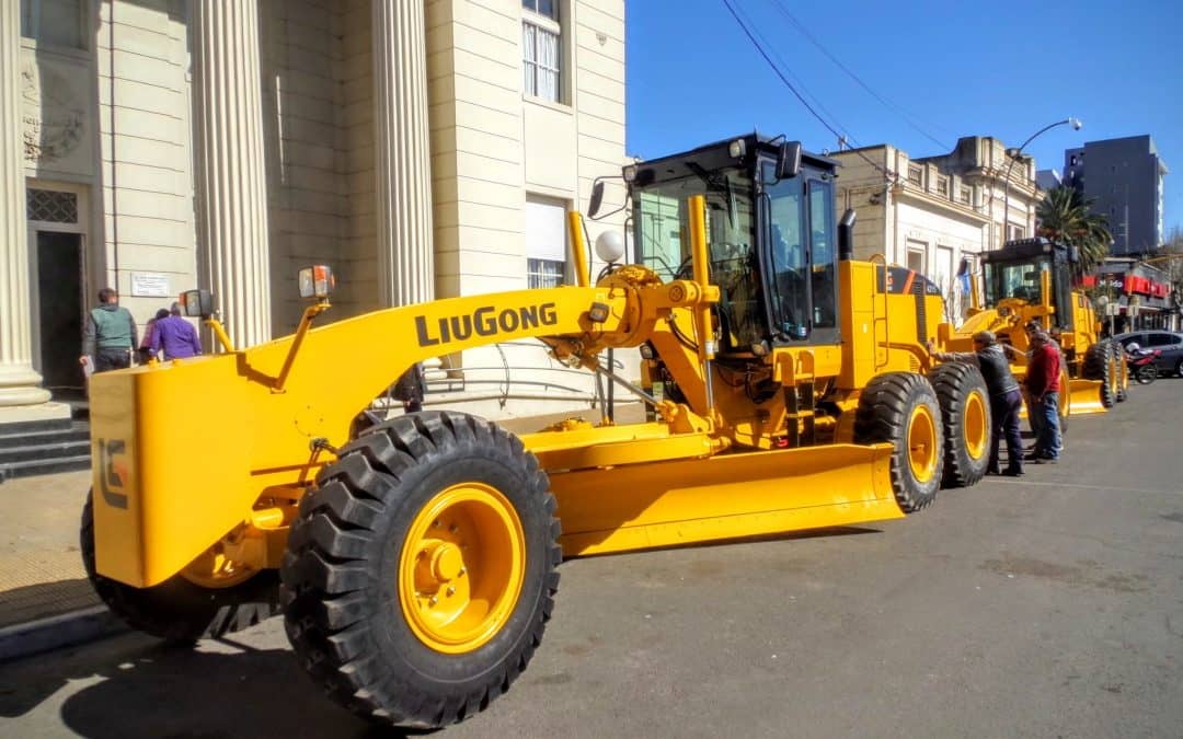 El Municipio adquirió dos motoniveladoras