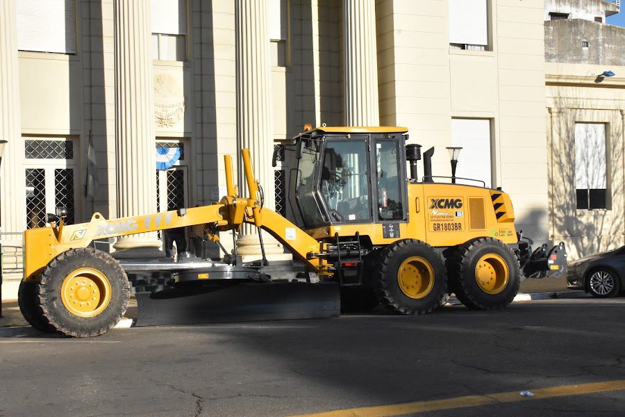 EL MUNICIPIO ADQUIRIÓ MEDIANTE LICITACIÓN PÚBLICA DOS MOTONIVELADORAS POR MÁS DE 47 MILLONES DE PESOS