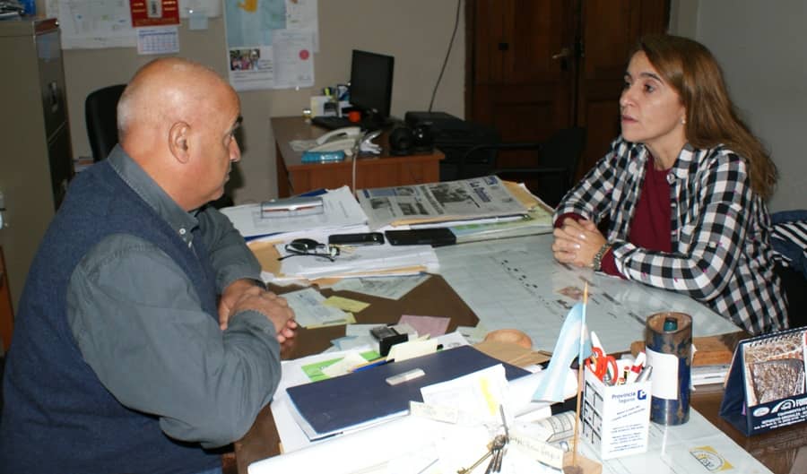 30 de Agosto: Muñagorri se reunió con Zapata y docentes de la Escuela Municipal