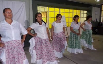 Muestra y acto de Cultura y Educación en 30 de Agosto