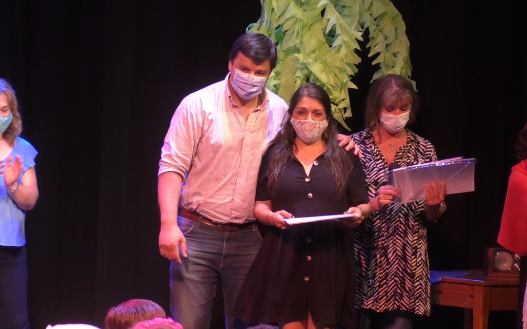 EL CIERRE ANUAL DEL TALLER DE TÍTERES Y LA MUESTRA DE JOYERÍA Y MANUALIDADES SORPRENDIERON POR EL MUY BUEN NIVEL DE LOS TRABAJOS