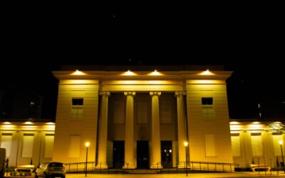 LA MUNICIPALIDAD SE ILUMINÓ DE AMARILLO PARA RECORDAR EL DÍA INTERNACIONAL PARA LA PREVENCIÓN DEL SUICIDIO