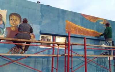 LA ESCUELA DE MURALISMO Y ARTE COMUNITARIO REALIZA UN MURAL EN EL EDIFICIO DE GENAP