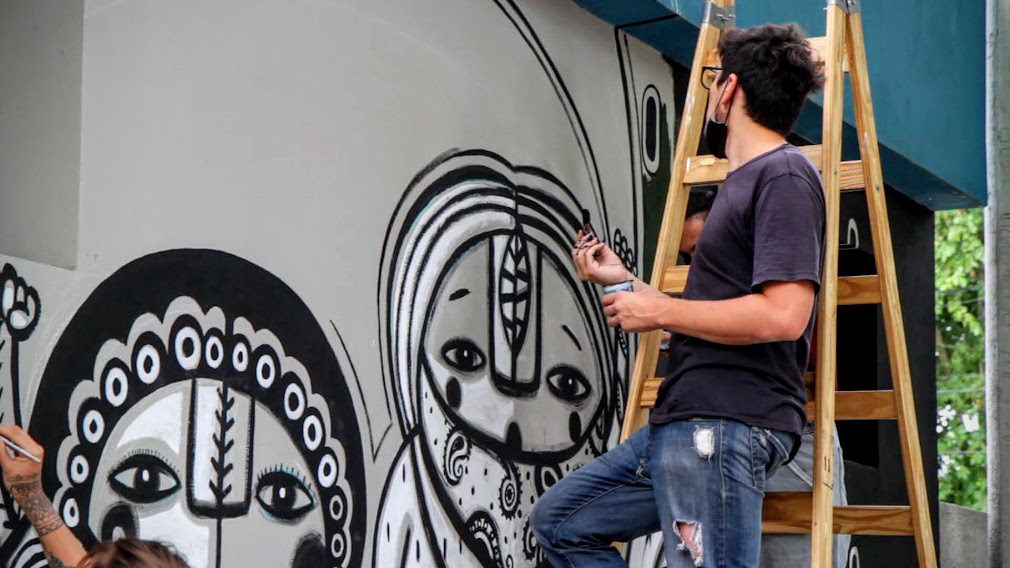 CHARLAS, EXPOSICIONES, PRESENTACIÓN DE LIBROS Y MÚSICA ENMARCARÁN LA 1º BIENAL Y 6º ENCUENTRO NACIONAL DE ARTE MURAL QUE ORGANIZA EL MUNICIPIO