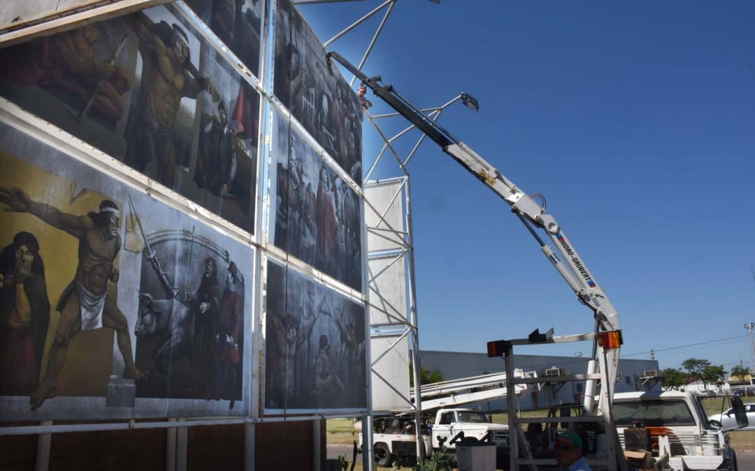 Comenzaron las obras para reemplazar 9 gigantografías de la obra de Campodónico