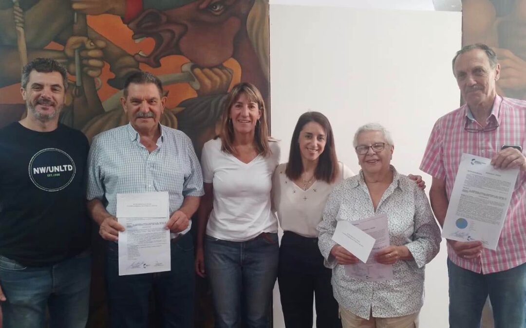 SE ENTREGARON LAS ORDENANZAS QUE ACEPTAN FORMALMENTE LAS DONACIONES REALIZADAS AL MUSEO HISTÓRICO REGIONAL Y AL ARCHIVO ARQUEOLÓGICO Y PALEONTOLÓGICO “JUAN DOMINGO CICORIA”