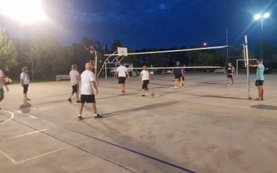 EL NEWCOM ESTRENÓ LA EDICIÓN 2021 DE LAS OLIMPÍADAS DEL REENCUENTRO Y LA JUVENTUD CON UNA DOBLE JORNADA Y HOY (VIERNES) SIGUE