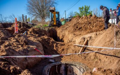 EL MUNICIPIO INICIÓ UNA NUEVA OBRA DE CLOACAS Y YA SON DOS LAS QUE SE EJECUTAN EN SIMULTÁNEO