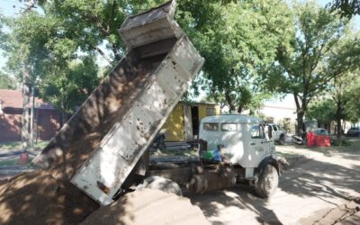 EL MUNICIPIO REALIZÓ LA REPARACIÓN Y SELLADO DEL CAÑO DEL COLECTOR CLOACAL EN MONFERRAND, ENTRE 25 DE MAYO Y TTE. GRAL. URIBURU